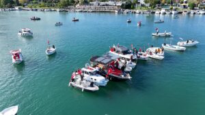 SAMSUN (AA) – Cumhuriyet'in kuruluşunun 102. yılı dolayısıyla Samsun'da teknelerle