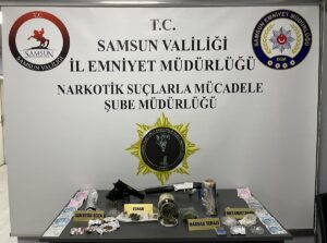 SAMSUN (AA) – Samsun'un Çarşamba ilçesinde düzenlenen uyuşturucu operasyonunda 3