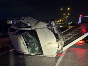 İSTANBUL (AA) – Sancaktepe'de iki otomobilin çarpışması sonucu yaralanan 4