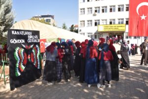 ŞANLIURFA (AA) – Şanlıurfa'nın Siverek ilçesinde Gazze'ye yardım amacıyla kermes