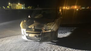 ŞANLIURFA (AA) – Şanlıurfa'nın Siverek ilçesinde polislerin bulunduğu araç ile