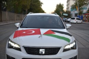 ŞANLIURFA (AA) – Şanlıurfa'nın Siverek ilçesinde düzenlenen araç konvoyuyla, İsrail'in