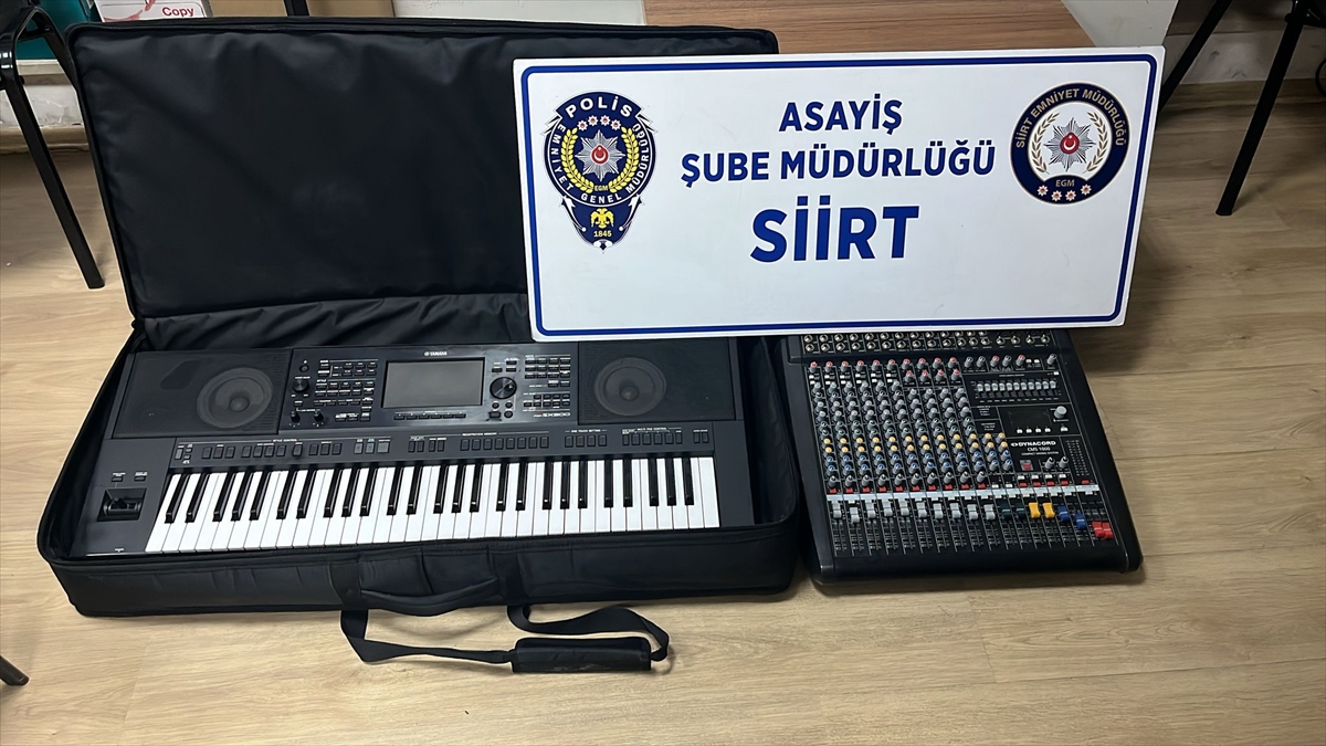Siirt'te düğün salonundan org ve amfisini çaldıkları gerekçesiyle 2 şüpheli tutuklandı