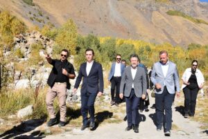 - "Artık koruma kullanma dengesini gözeterek Nemrut Kalderası'nı sadece Bitlis