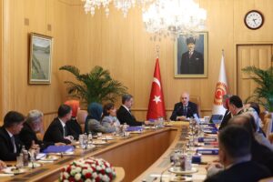 TBMM (AA) – TBMM Başkanı Numan Kurtulmuş, "Bizim gibi geleneksel