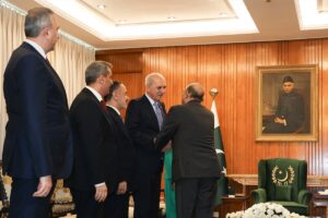 İSLAMABAD (AA) – TBMM Başkanı Numan Kurtulmuş, "Azerbaycan, Pakistan ve