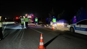- İki otomobilin çarpıştığı kazada bir kişi hayatını kaybetti, AK