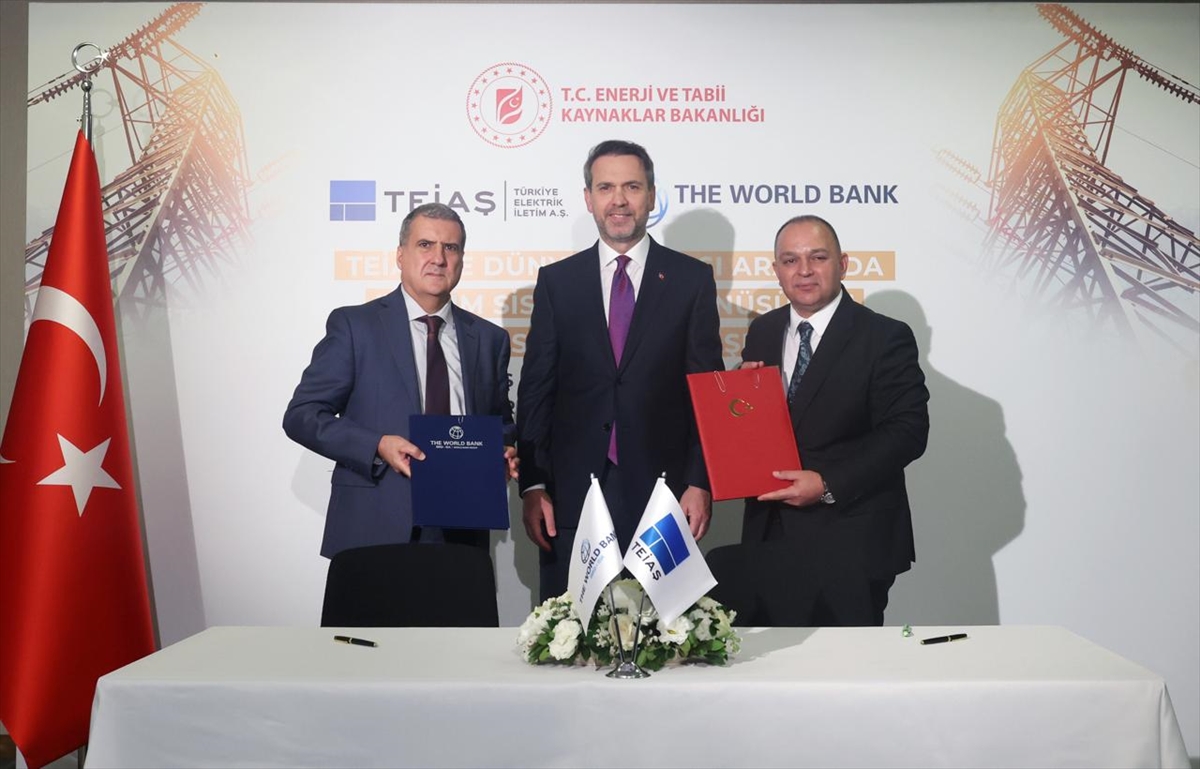 TEİAŞ ile Dünya Bankası iletim sisteminin dönüştürülmesine yönelik 750 milyon dolarlık anlaşma imzaladı