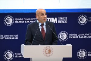 ANKARA (AA) – Ticaret Bakanı Ömer Bolat, geçen ay ihracatın