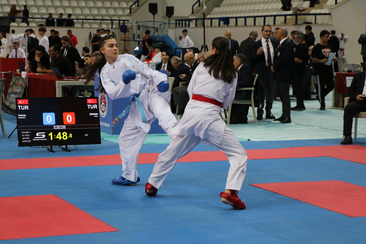 Türkiye Ümit, Genç ve 21 Yaş Altı Karate Şampiyonası Elazığ'da başladı