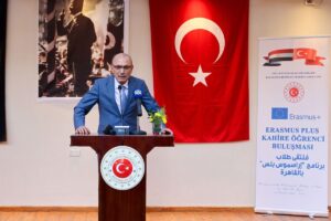 - Türkiye’nin Kahire Büyükelçisi Salih Mutlu Şen, orta vadede Türkiye’de