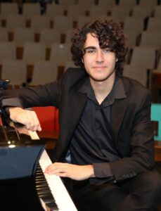 İSTANBUL (AA) – Türkiye'nin genç piyanistleri, Fas'ta düzenlenen "15. Uluslararası