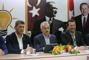 ANTALYA (AA) – Ulaştırma ve Altyapı Bakanı Abdulkadir Uraloğlu, AK