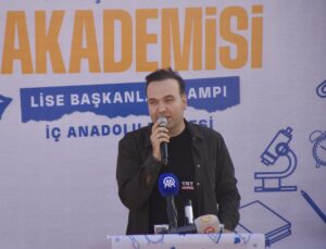 KIRŞEHİR (AA) – Ulaştırma ve Altyapı Bakanı Abdulkadir Uraloğlu, "Biz