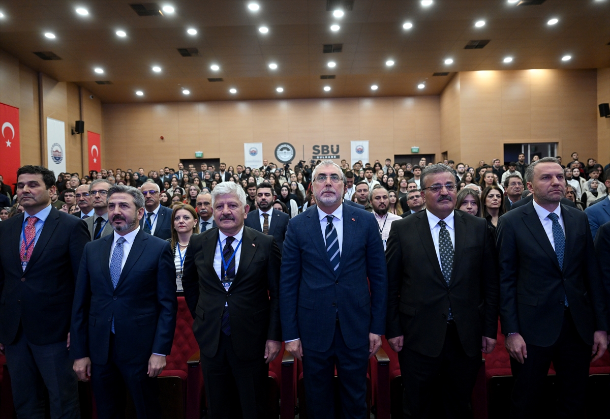 Bakan Işıkhan, “Uluslararası Sosyal Bilimler, İş Sağlığı ve Güvenliği Kongresi”nde konuştu: