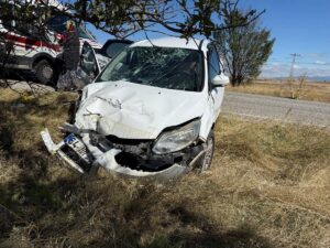 UŞAK (AA) – Uşak'ta iki otomobilin çarpıştığı trafik kazasında 5