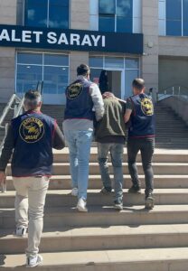 VAN (AA) – Van'ın Başkale ilçesinde, "kasten adam öldürme" suçundan