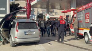 YALOVA (AA) – Yalova'nın Çiftlikköy ilçesinde akaryakıt istasyonuna girmeye çalışan