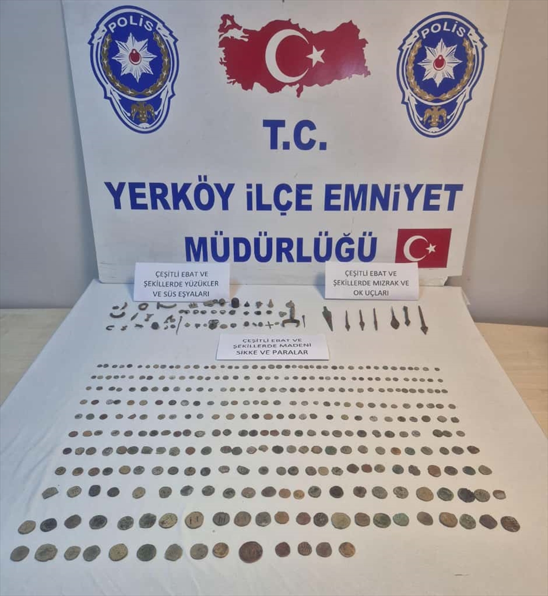 Yozgat'ta tarihi eser niteliğinde 328 sikke ve 56 obje ele geçirildi