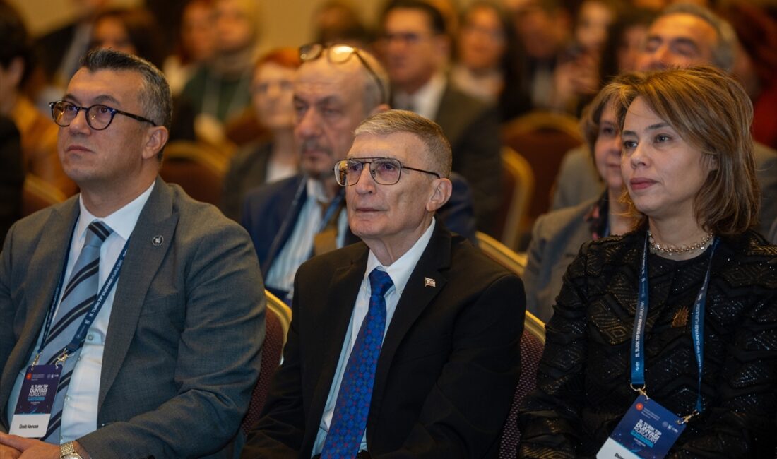 - Cumhurbaşkanlığı himayesinde, Sağlık Bakanlığı ve TÜSEB tarafından düzenlenen kurultayın