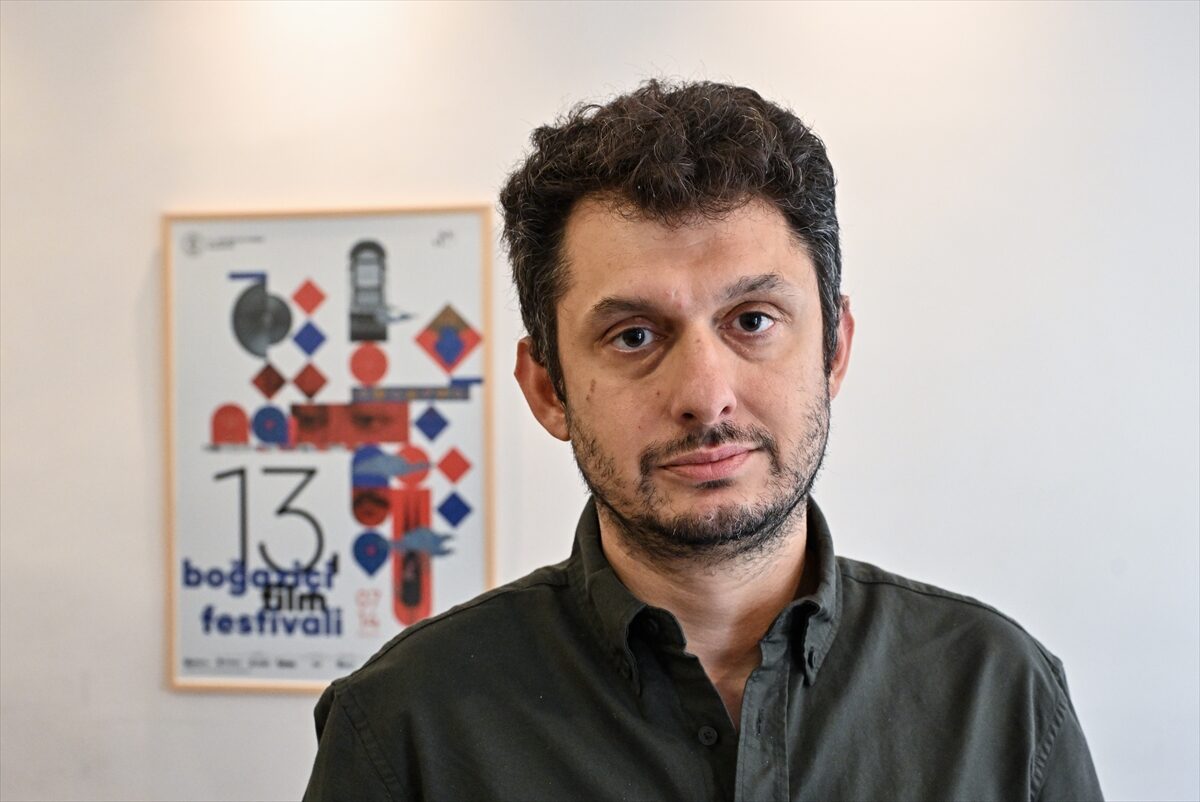 - Artistik Direktör Enes Erbay:
- "Filistin'de yaşananlara dikkati çekmek adına