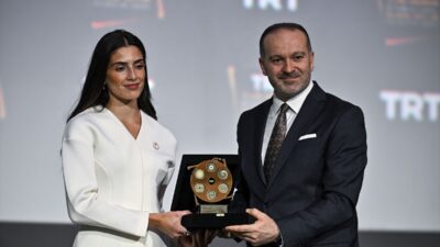 - TRT Genel Müdürü Mehmet Zahid Sobacı:
- "Bu gösterimlerin en