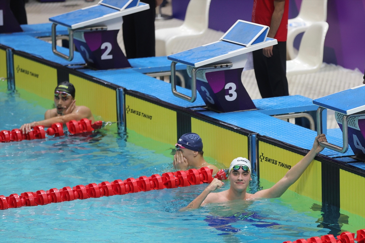 - Yüzme branşında milli sporcular, günü 8 madalya ile tamamladı