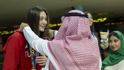 - Yüzme branşında milli sporcular, günü 8 madalya ile tamamladı