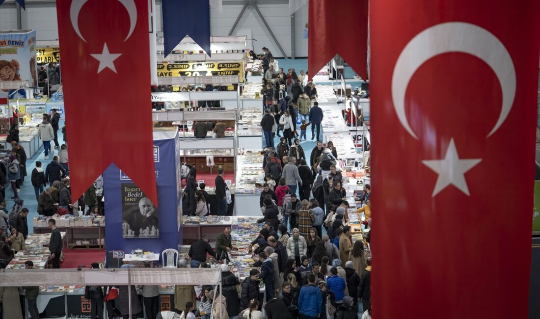 - Büyükşehir Belediyesi Gençlik ve Spor Hizmetleri Daire Başkanı Mustafa