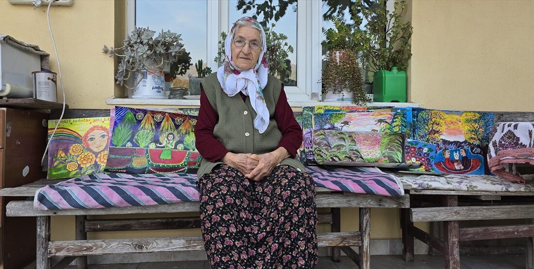 - Zonguldak'ta çocuklarının teşvikiyle başladığı resim uğraşını 19 yıldır sürdüren