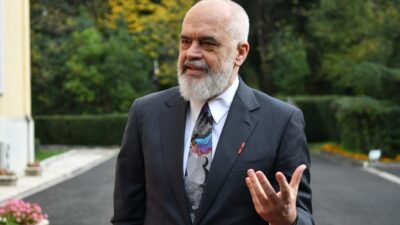 TİRAN (AA) – Avrupa Birliği (AB) Komisyonunun Genişlemeden Sorumlu Üyesi