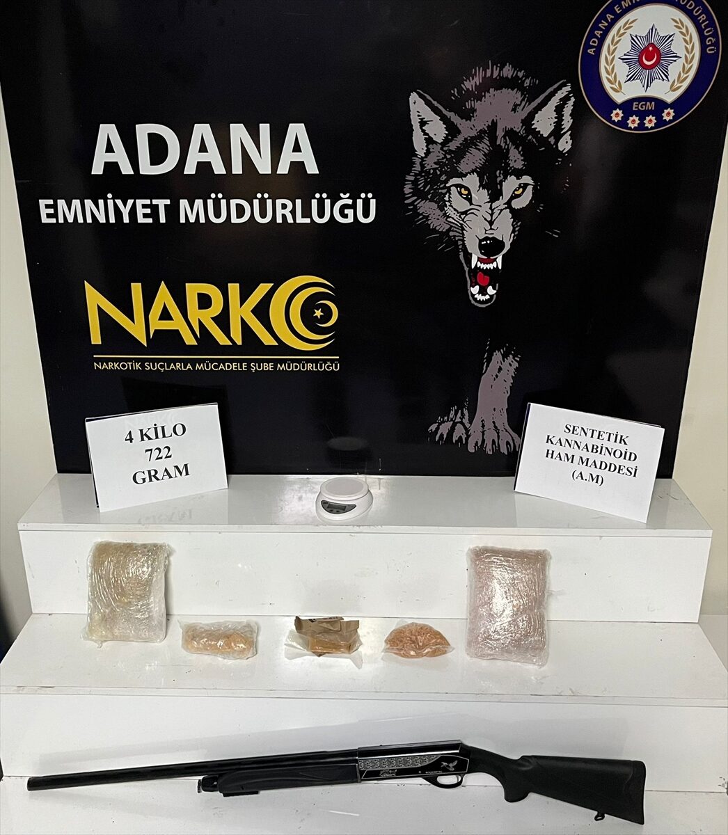 ADANA (AA) – Adana'da 4 kilo 722 gram sentetik uyuşturucu