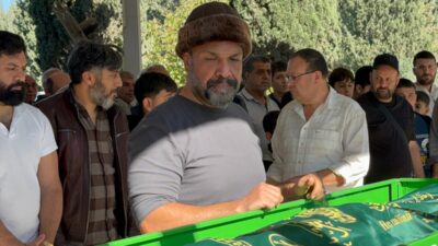 - Kazada yaşamını yitiren 12 yaşındaki çocuğun cenazesi, babasının kıldırdığı