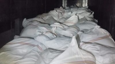 ADANA (AA) – Adana'da bir tırda 10 ton gümrük kaçağı