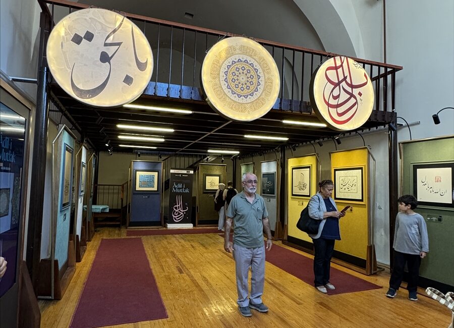 - Albayrak Medya Genel Müdürü Abdullah Hanönü:
- "Hat sanatına katkı