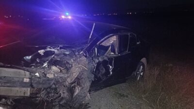 AFYONKARAHİSAR (AA) – Afyonkarahisar'ın Dinar ilçesinde taksi ile otomobilin çarpışması