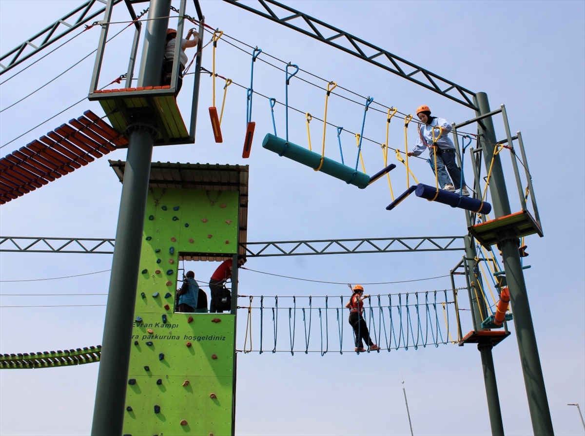 - Kırşehir'in Kaman ilçesinde Gençlik ve Spor Bakanlığı bünyesinde faaliyet