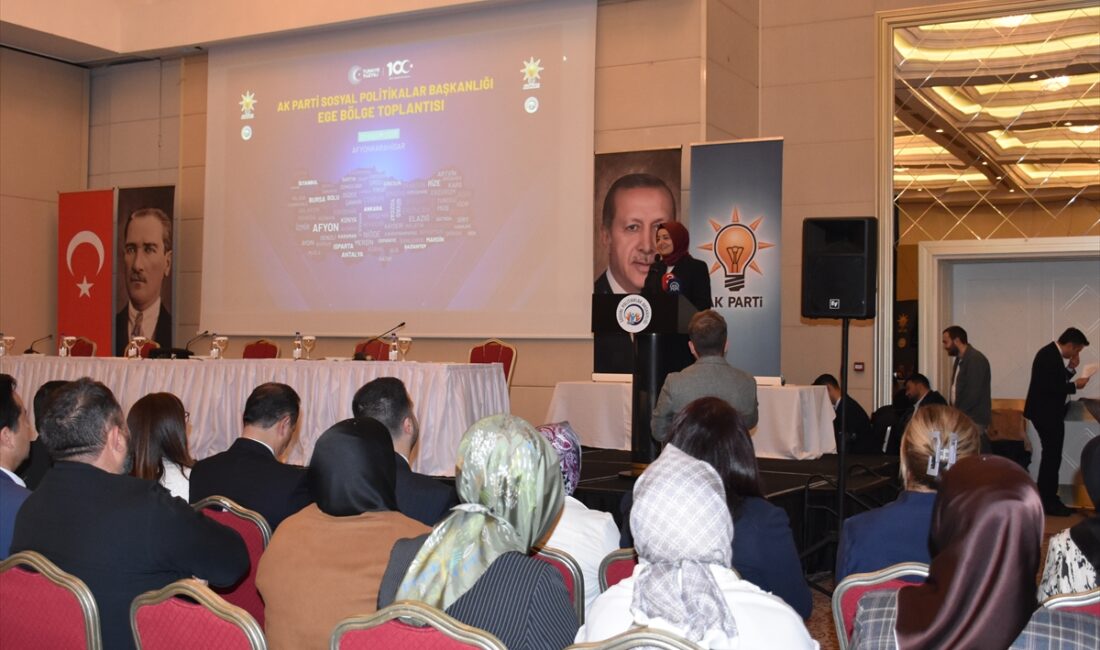 - "Cumhurbaşkanının ifade ettiği gibi iç cephemizi muhkem kılarak, Türkiye'de