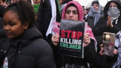 BERLİN (AA) – Almanya’nın başkenti Berlin’de, İsrail’e yaptırım uygulanması talebiyle