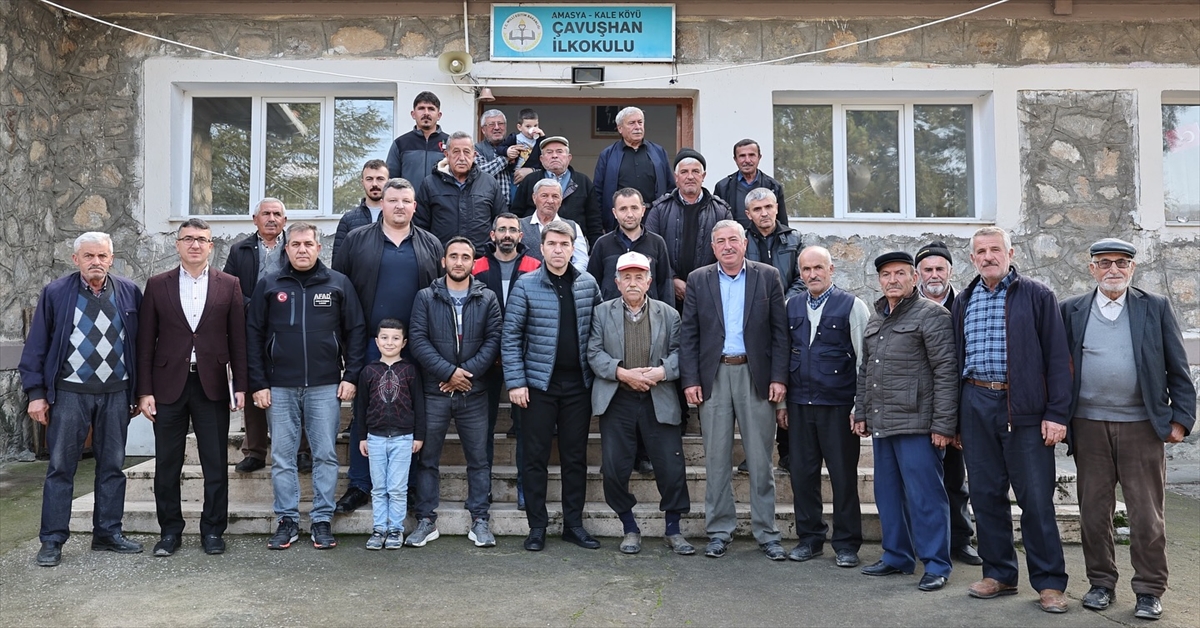 AMASYA (AA) – Amasya'da evi yanan yaşlı çifte el birliğiyle