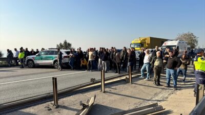 - İstanbul yönündeki ulaşım kontrollü sağlanıyor