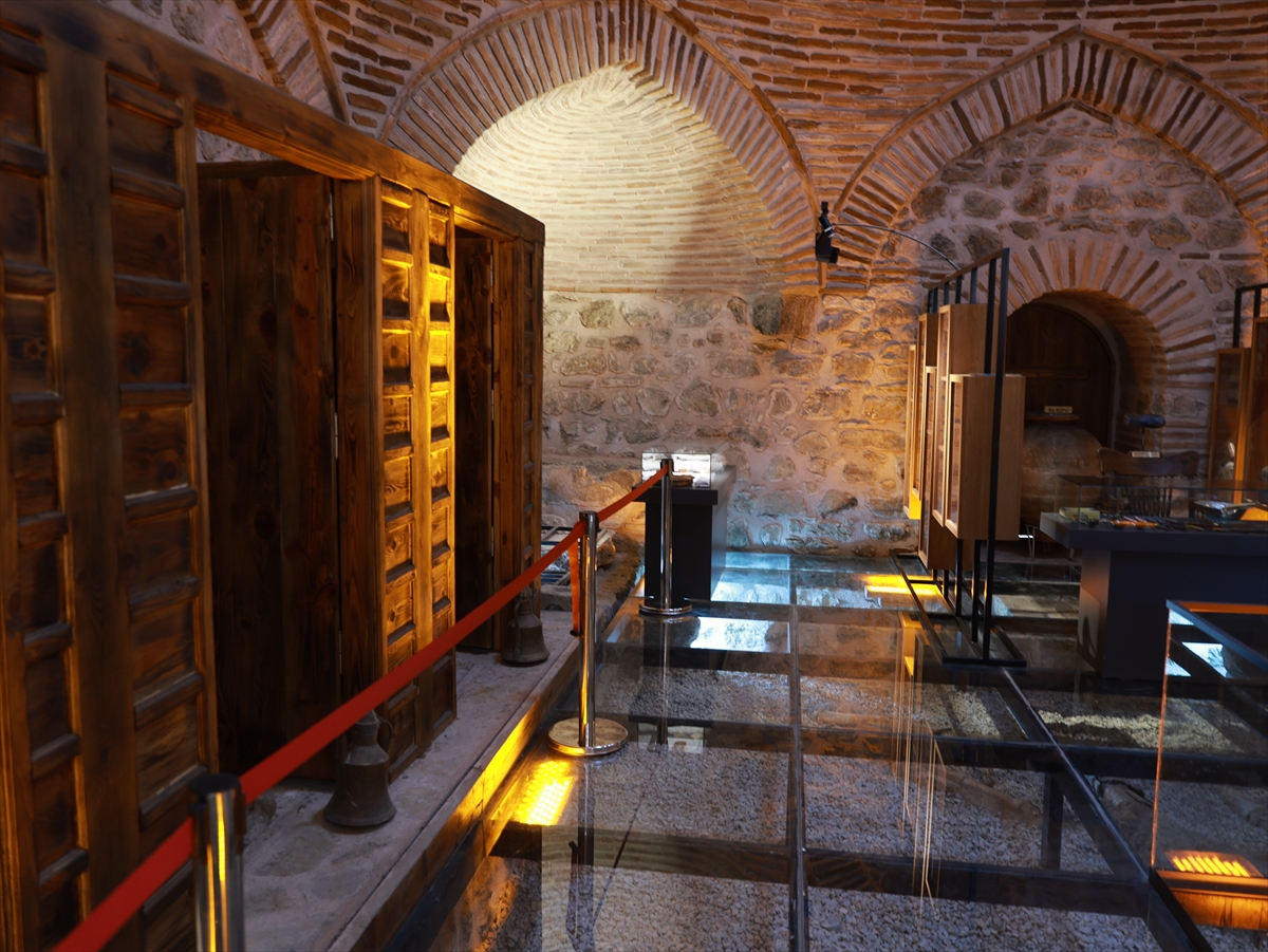 TOKAT (AA) – Tokat’ta tarihi "Sık dişini helası" müze olarak