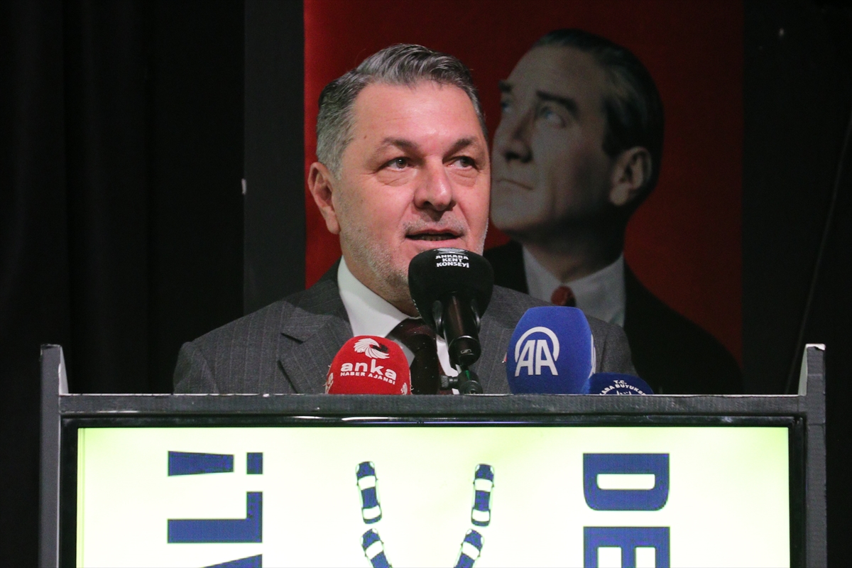 ANKARA (AA) – Ankara'da düzenlenen "Şeridinde Kal, Değişimi Başlat" çalıştayında,