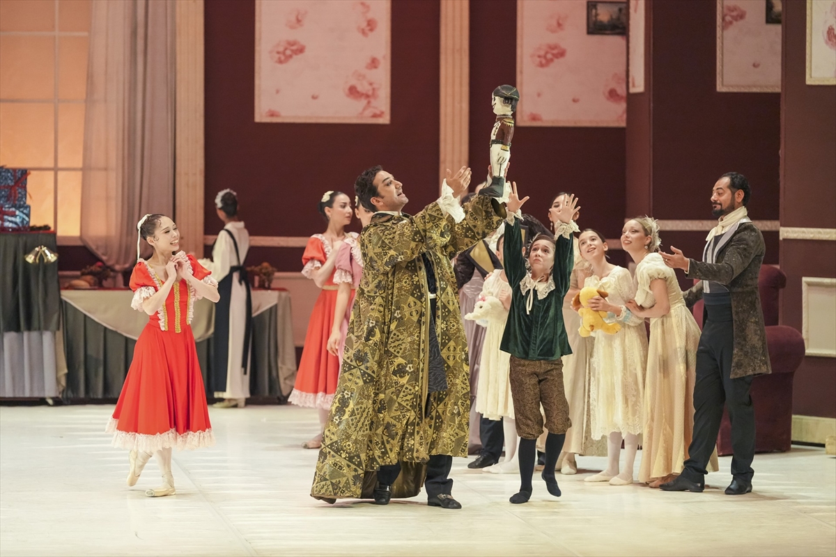 ANTALYA (AA) – Antalya Devlet Opera ve Balesi (DOB), Çaykovski'nin