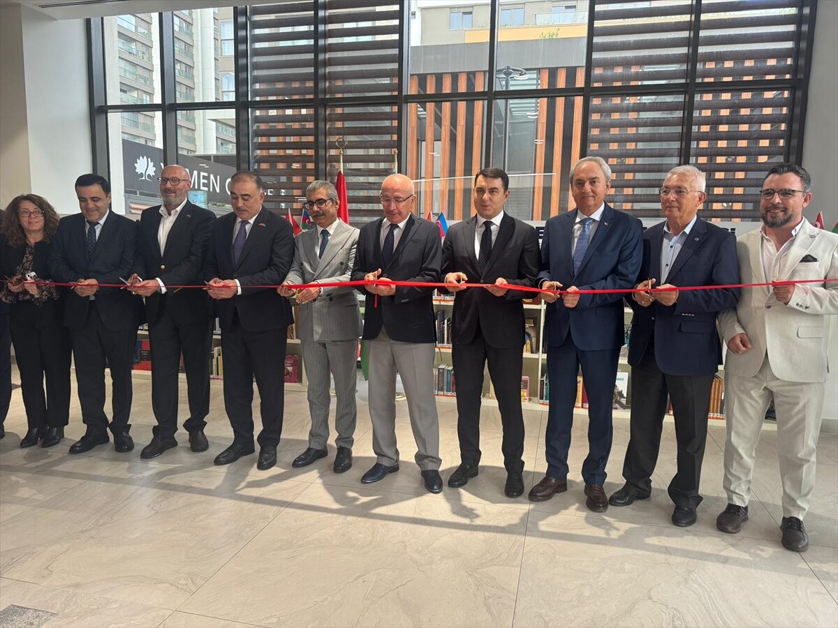 - Kepez Belediyesi ve Azerbaycan Kültür Merkezi işbirliğinde hazırlanan seçkide