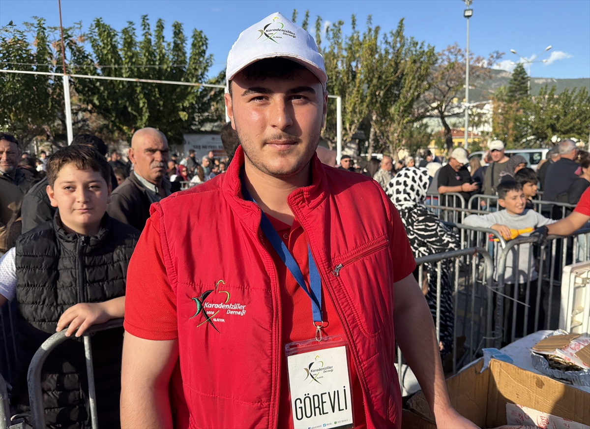 ANTALYA (AA) – Antalya'nın Alanya ilçesinde düzenlenen 3. Hamsi Festivali'nde