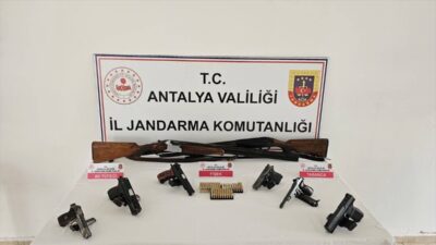 ANTALYA (AA) – Antalya'nın Serik ve Kepez ilçesinde düzenlenen silah