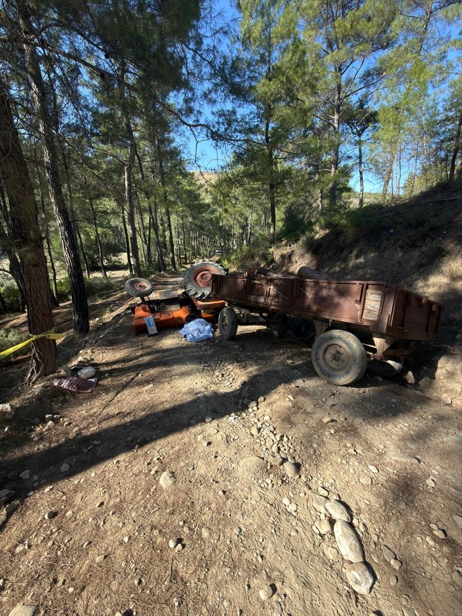 ANTALYA (AA) – Antalya'nın Serik ilçesinde traktörün altında kalan sürücü