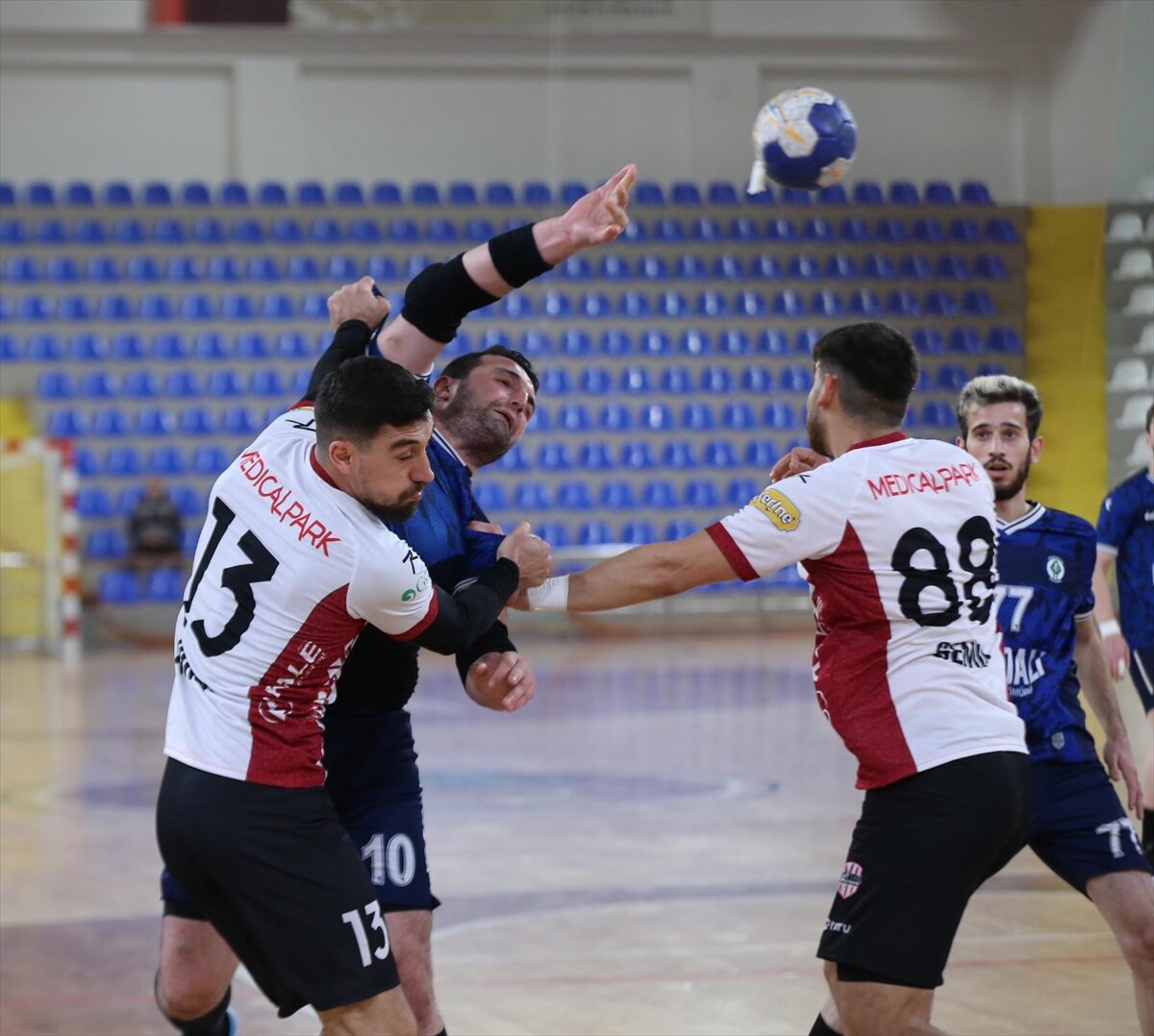 - Rize Belediyespor: 28 - İstanbul Gençlik: 40