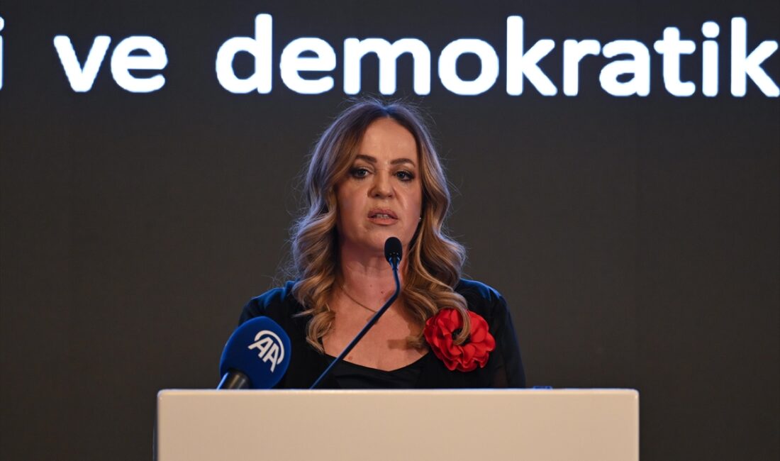 ANKARA (AA) – Arnavutluk'un Bağımsızlık ve Silahlı Kuvvetler Günü vesilesiyle